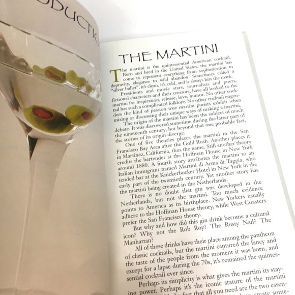 The Martini Collection of Classic & Exotic Martini Recipes - Picture 7 of 15